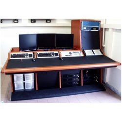 EuroCaster Studio Consoles Poliedro