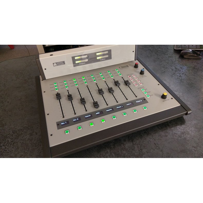 Arrakis DARC Surface 8 Digital AoIP Broadcast Console