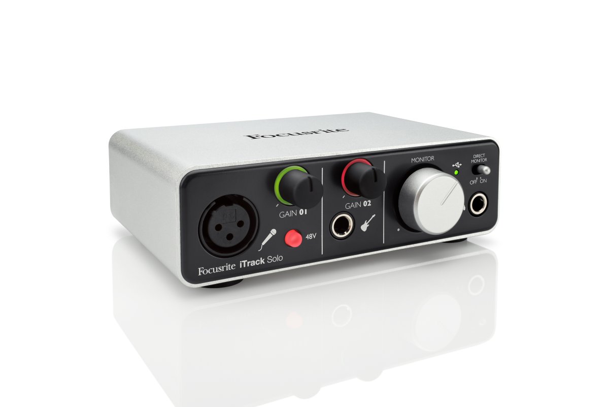 Focusrite iTrack Solo Lightning Hybrid Audio Interface - Audio